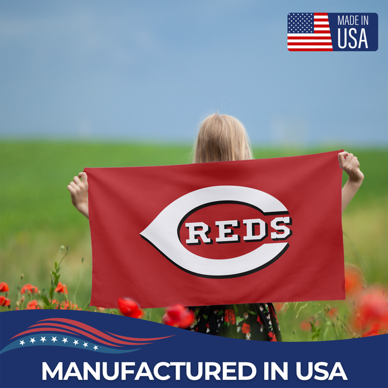 CINCINNATI REDS FLAG