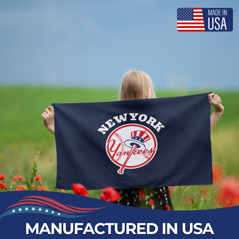 NEW YORK YANKEES FLAG