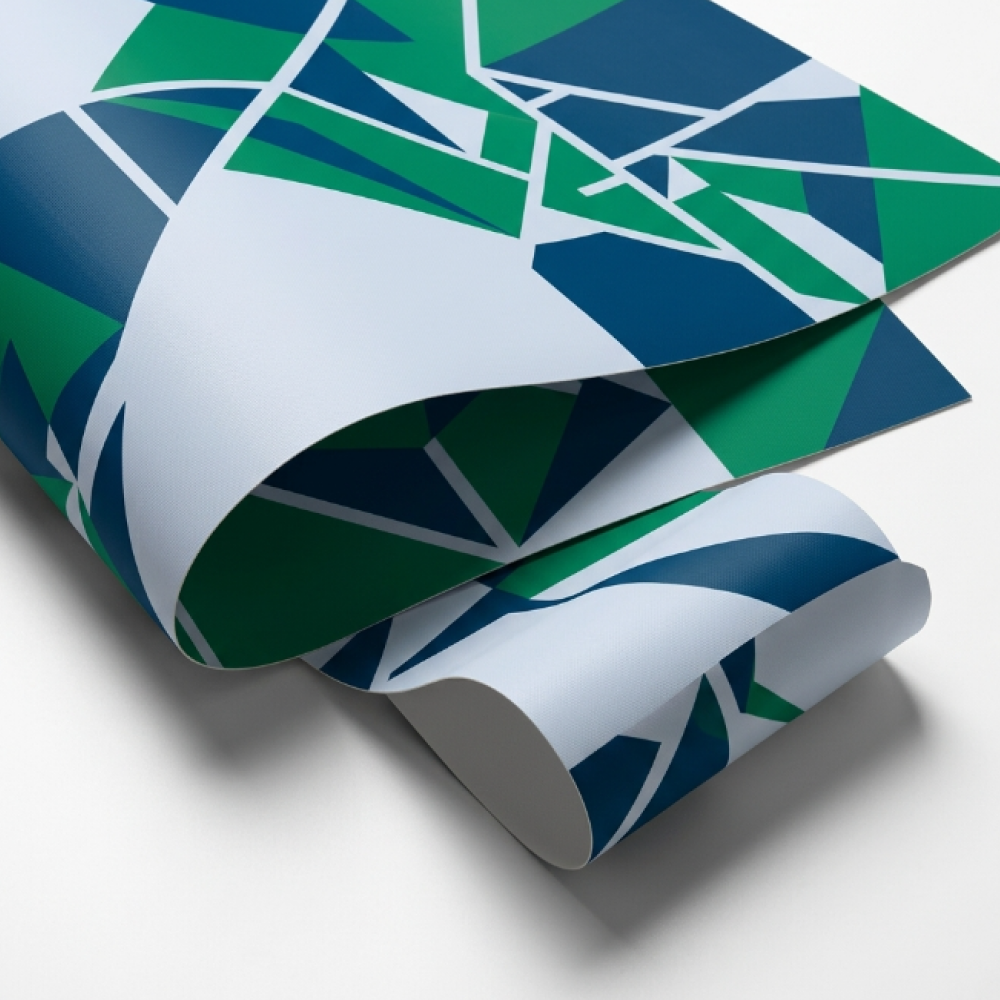 CUSTOM RETRACTABLE BANNER