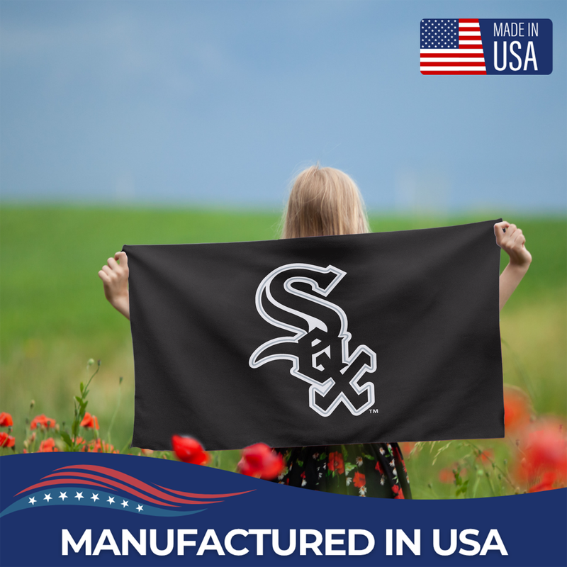 CHICAGO WHITE SOX FLAG